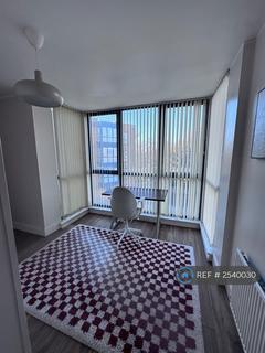 2 bedroom flat to rent, Spitfire House, Uxbridge, UB10