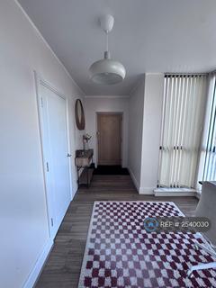 2 bedroom flat to rent, Spitfire House, Uxbridge, UB10