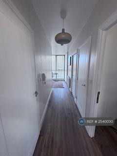 2 bedroom flat to rent, Spitfire House, Uxbridge, UB10