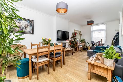 3 bedroom terraced house for sale, Highland Road, Southsea