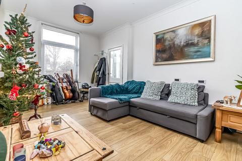 3 bedroom terraced house for sale, Highland Road, Southsea
