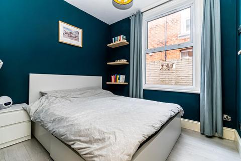 1 bedroom ground floor flat for sale, Victoria Road North, Southsea