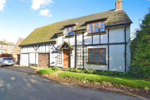 3 bedroom detached house for sale, High Street, Nash