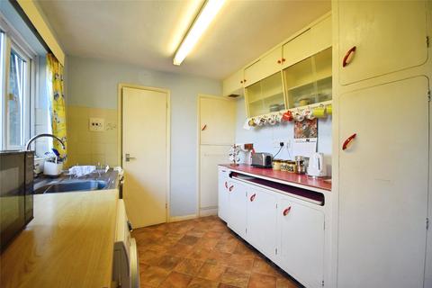 3 bedroom detached house for sale, High Street, Nash