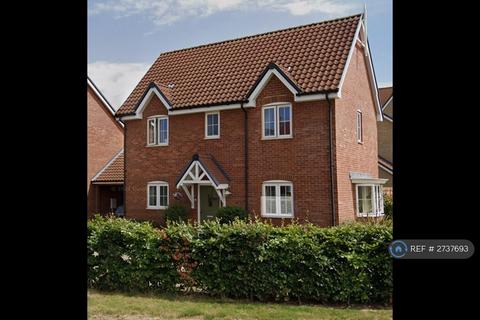 3 bedroom detached house to rent, St Lukes Way, Runwell, SS11