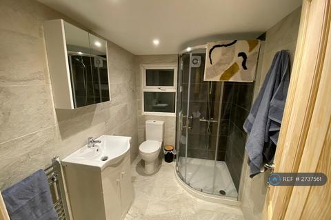 1 bedroom flat to rent, Garratt Lane, London, SW17