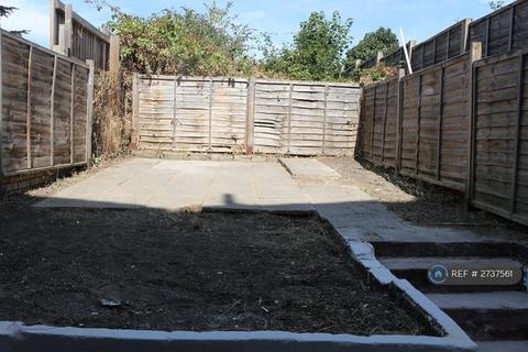 1 bedroom flat to rent, Garratt Lane, London, SW17