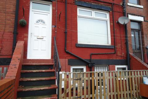 2 bedroom terraced house to rent, Longroyd Crescent, Leeds LS11