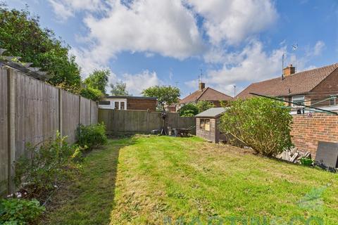 3 bedroom semi-detached house for sale, Ashenground Road