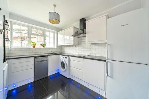 undefined, Grosvenor Court, , New Inn Lane