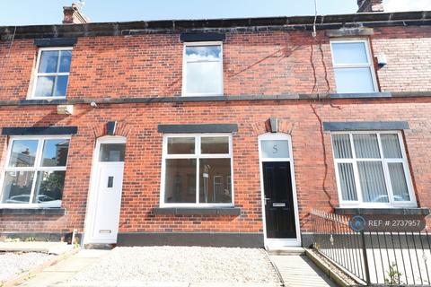 2 bedroom terraced house to rent, Fenton Street, Bury, BL8
