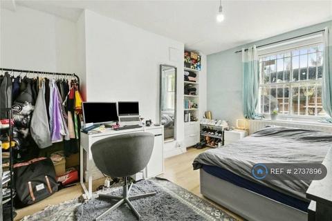 3 bedroom maisonette to rent, Loughborough Road, London, SW9