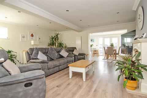 3 bedroom detached house for sale, Deer Close, Cannock WS11