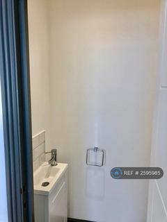 undefined, Queens Rd, East Grinstead, RH19
