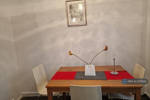 3 bedroom semi-detached house to rent, Cornbrook Grove, Manchester, M16