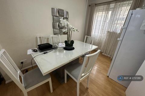 3 bedroom end of terrace house to rent, Edison Drive, Wembley, HA9