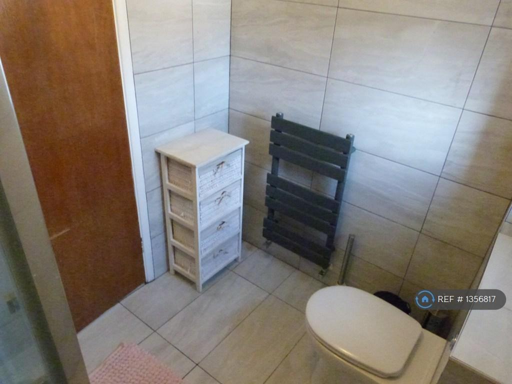 Upstairs Bathroom