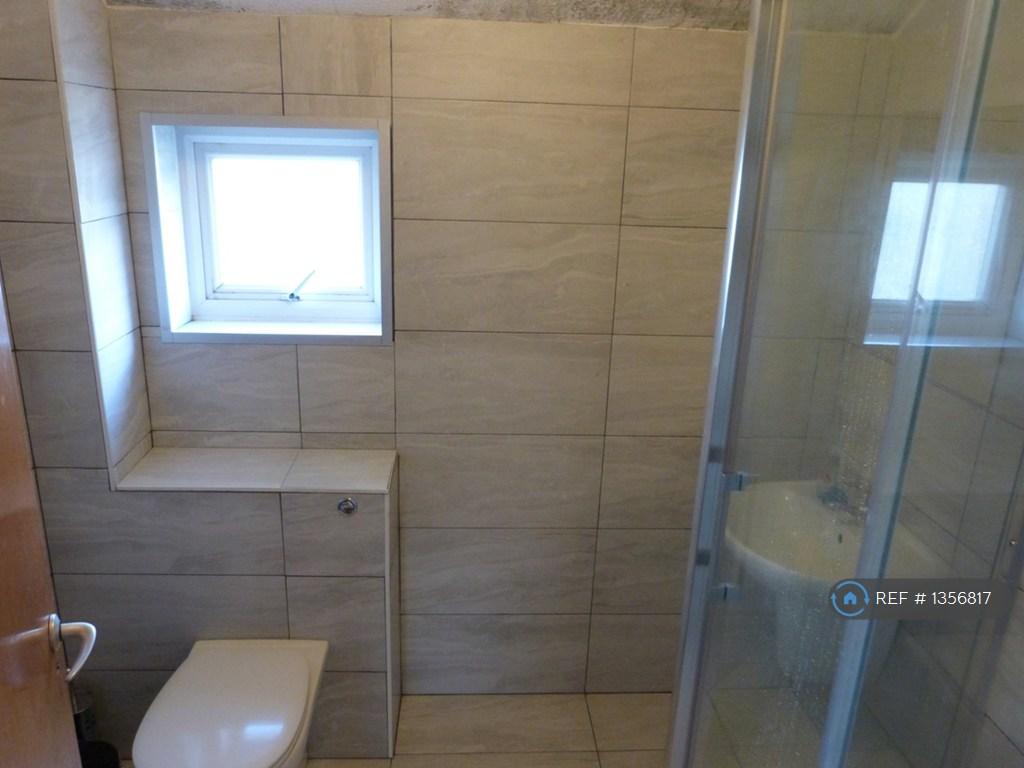 Upstairs Bathroom
