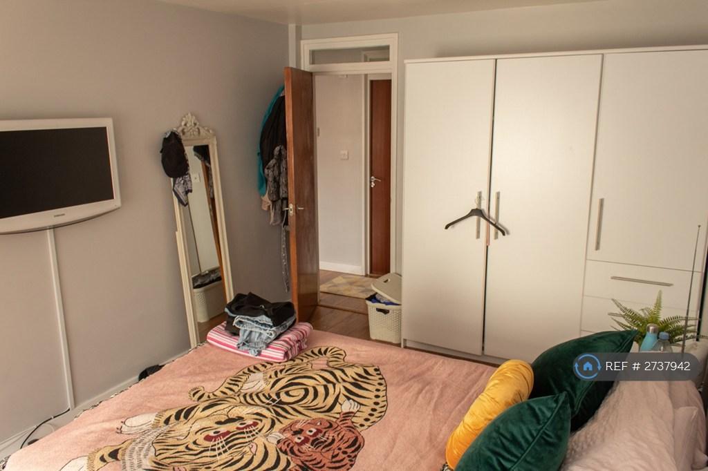 Double Bedroom 1