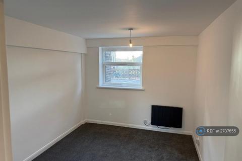 3 bedroom flat to rent, East End Road, London, N2