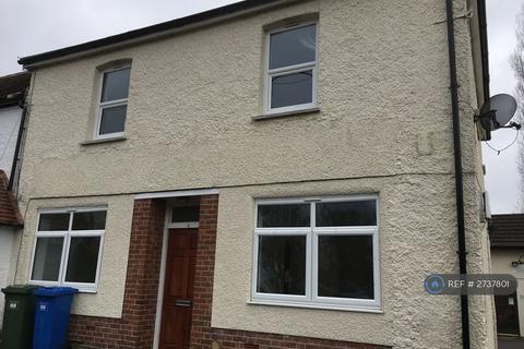 1 bedroom maisonette to rent, Owlsmoor Road, Owlsmoor, Sandhurst, GU47