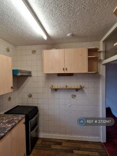 2 bedroom maisonette to rent, Berkley Close, Ruislip, HA4