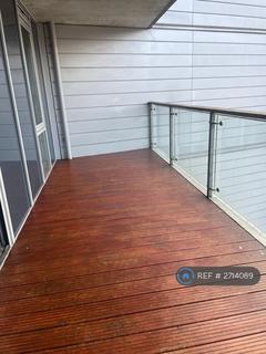 2 bedroom flat to rent, Empire Way, Wembley, HA9