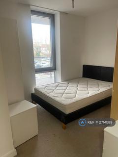 2 bedroom flat to rent, Empire Way, Wembley, HA9