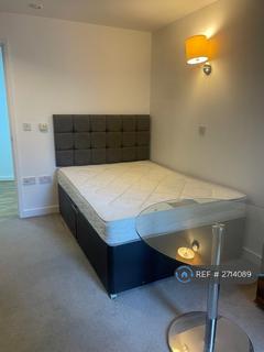 2 bedroom flat to rent, Empire Way, Wembley, HA9