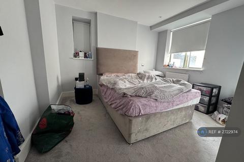 1 bedroom flat to rent, Lonpro Court, London, SW19