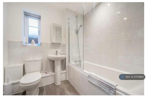 2 bedroom flat to rent, Orchard Drive, Kempston, Bedford, MK42