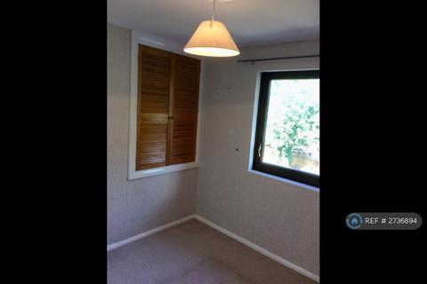 2 bedroom terraced house to rent, Wimbledon Place, Milton Keynes, MK13