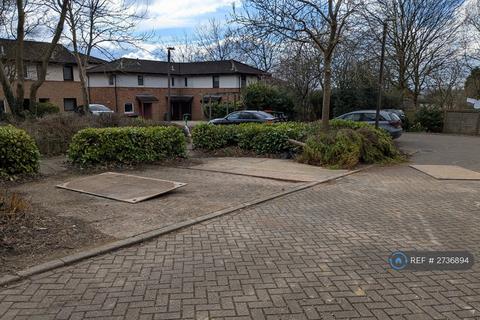 2 bedroom terraced house to rent, Wimbledon Place, Milton Keynes, MK13