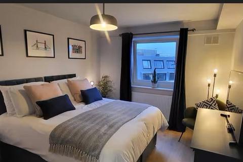 2 bedroom flat to rent, Gresse Street, London, W1T