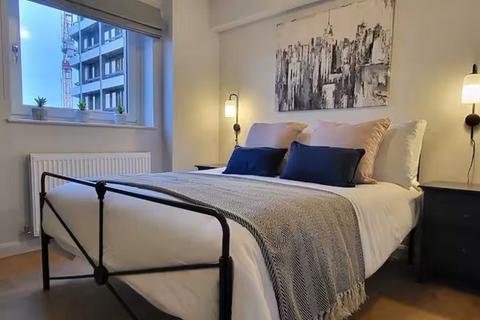 2 bedroom flat to rent, Gresse Street, London, W1T
