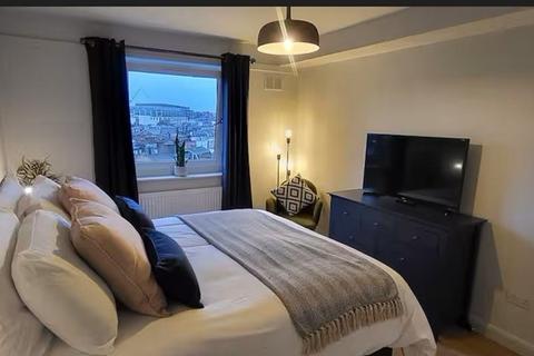 2 bedroom flat to rent, Gresse Street, London, W1T