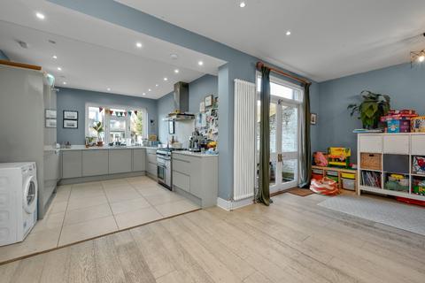 4 bedroom detached house for sale, Weston Park, Thames Ditton, Surrey, KT7