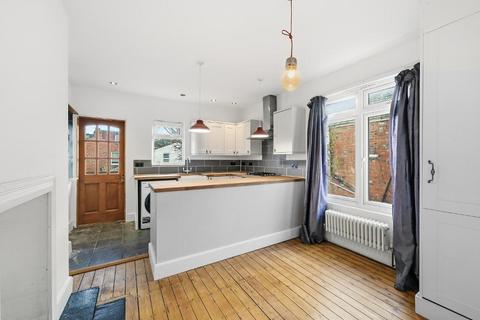 4 bedroom maisonette to rent, Kingston Road, Wimbledon Chase, London, SW20 8JP