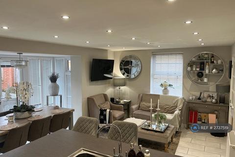 4 bedroom detached house to rent, Field View, Wetherby, LS22