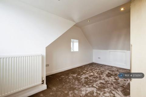 4 bedroom detached house to rent, Hulham Road, Exmouth, EX8