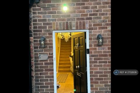 1 bedroom in a flat share to rent, High Street, Mold, CH7