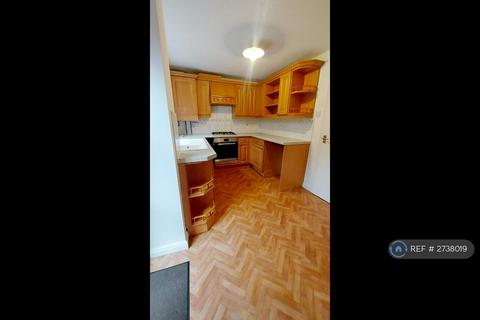 2 bedroom end of terrace house to rent, Wych Elm Road, Oadby, Leicester, LE2