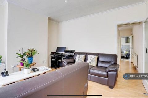 undefined, Holland Street, Nottingham, NG7