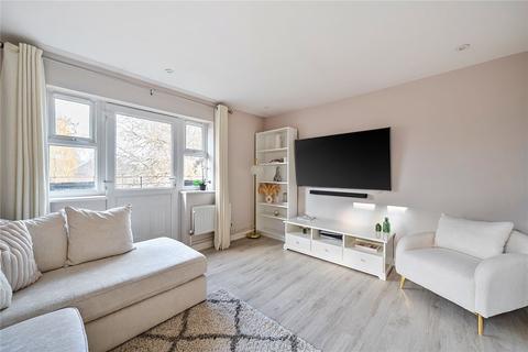 2 bedroom apartment for sale, Eastman Way, Epsom, Surrey