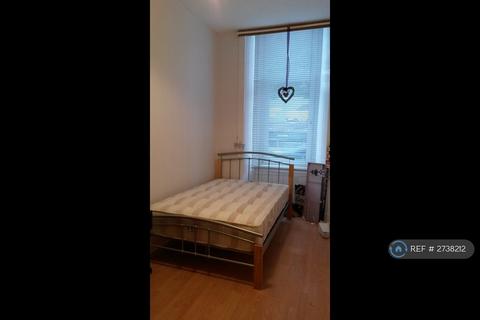 2 bedroom flat to rent, Pollokshaws Road, Glasgow, G41