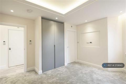 undefined, Jasmine Court, London, N14