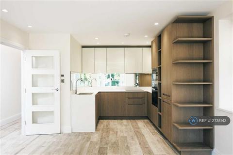 undefined, Jasmine Court, London, N14