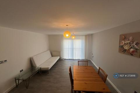 2 bedroom flat to rent, Sandhills Avenue, Hamilton, Leicester, LE5