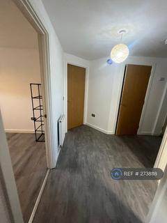 2 bedroom flat to rent, Sandhills Avenue, Hamilton, Leicester, LE5
