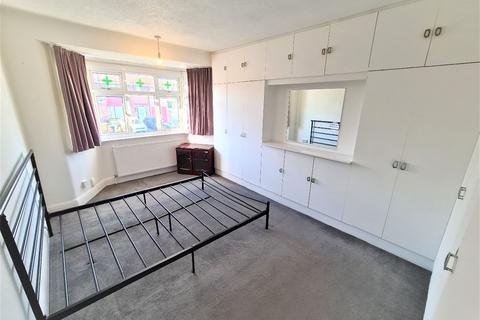 undefined, Oakleigh Avenue, Edgware, HA8